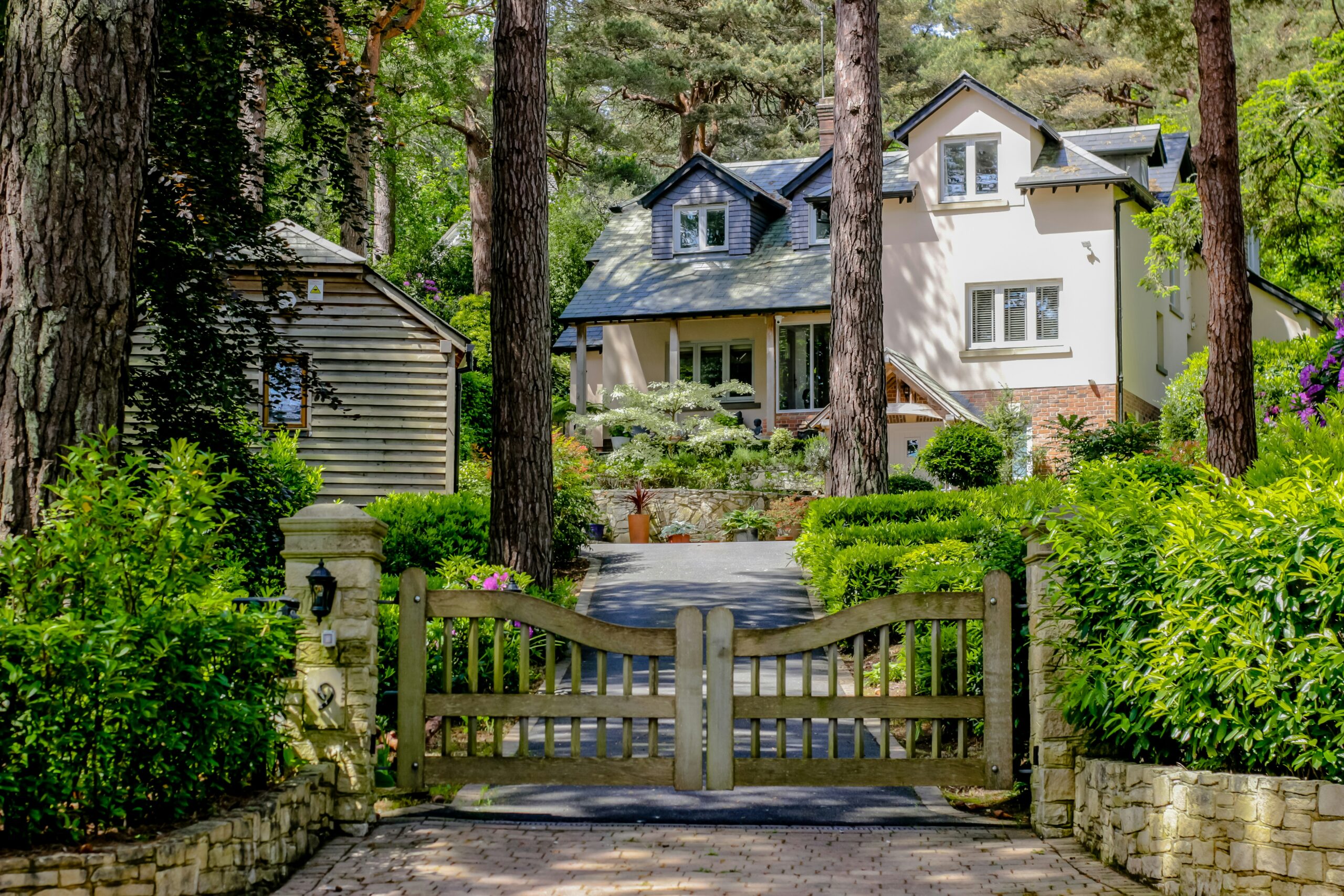 Discovering the States with the Cheapest Houses in the USA